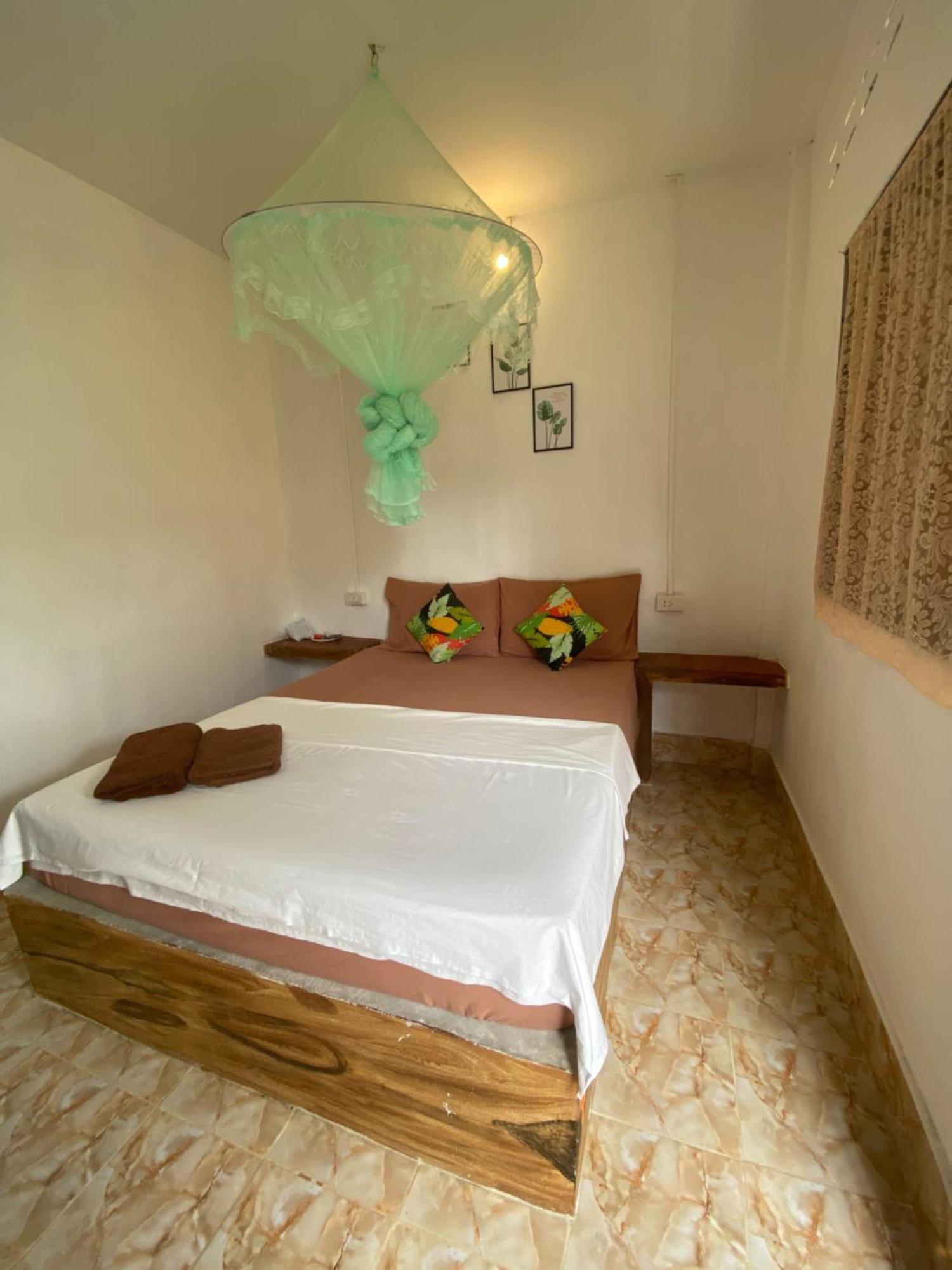 ホテル Baan Phuwamin Ko Lanta 部屋 写真