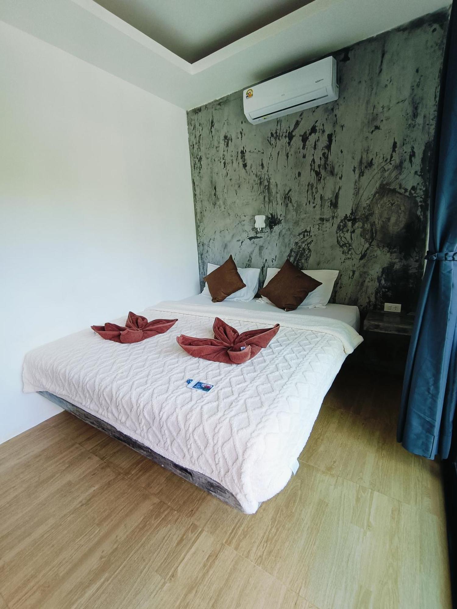 ホテル Baan Phuwamin Ko Lanta 部屋 写真