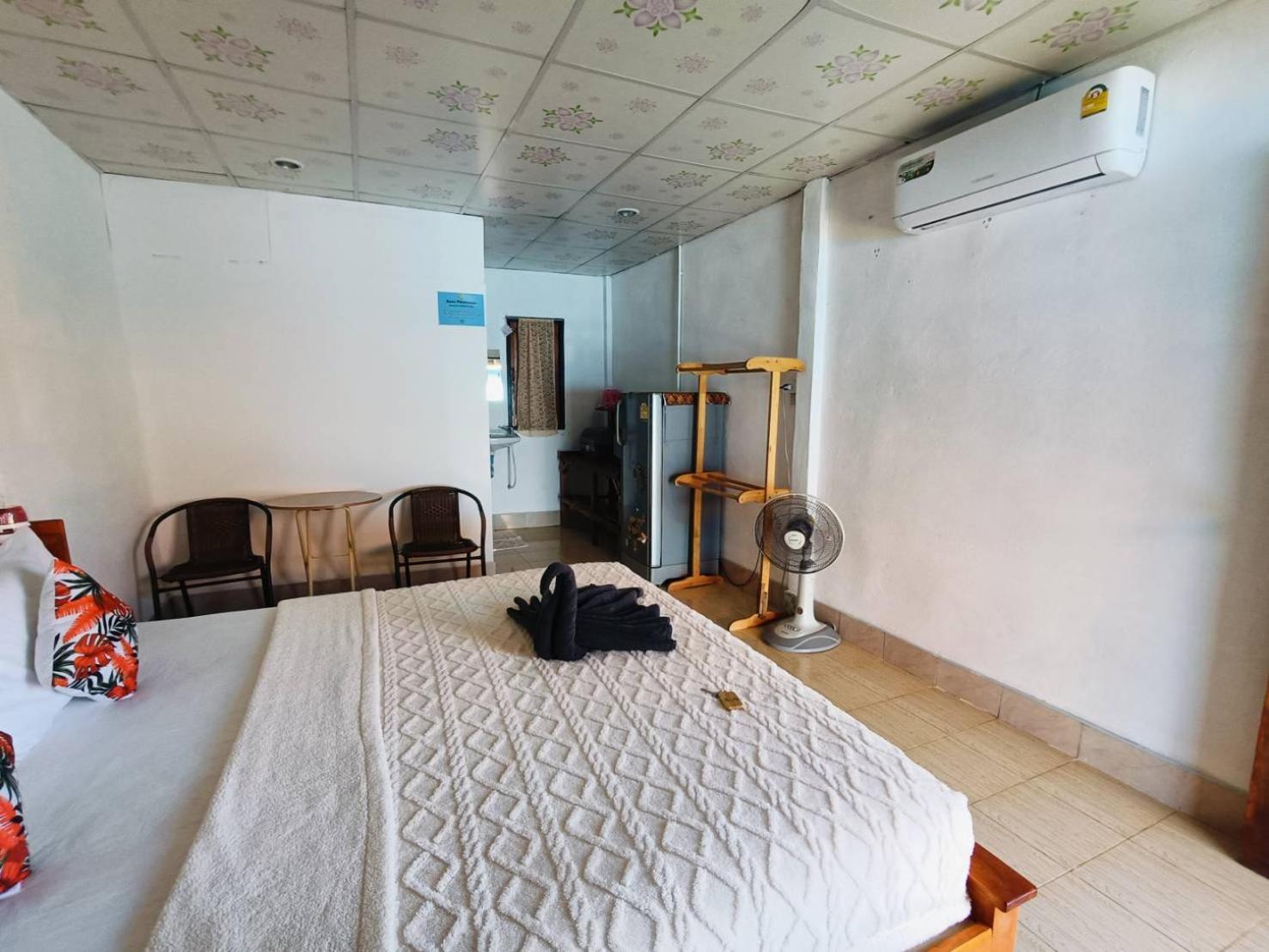 ホテル Baan Phuwamin Ko Lanta 部屋 写真
